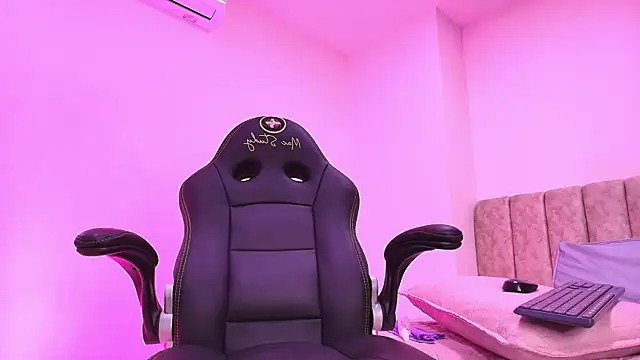 Snapshot of arl_chloee chatting on January 7, 2026, 3:11 am arl chloee online show from January 7, 2026, 3:11 am