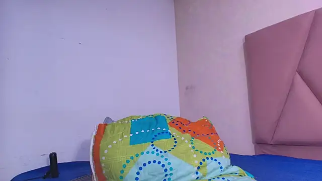 Snapshot of arl_chloee chatting on October 31, 2025, 3:03 am arl chloee online show from October 31, 2025, 3:03 am