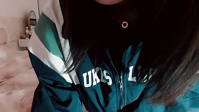 -Lucky Girl online show from April 7, 2026, 2:35 am