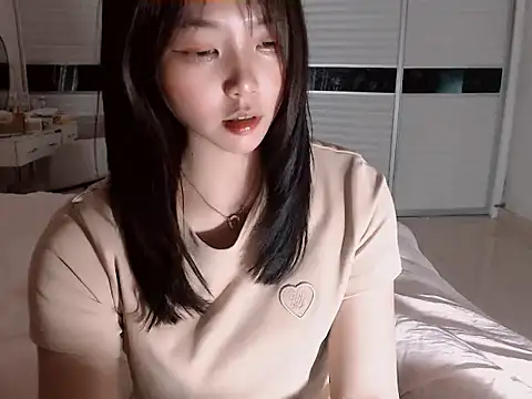 -Lucky Girl online show from March 3, 2026, 2:13 pm