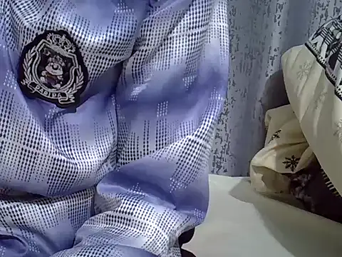 Snapshot of sweet_veee chatting on October 25, 2025, 7:03 pm sweet veee online show from October 25, 2025, 7:03 pm