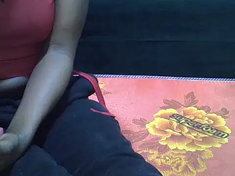 Snapshot of sweet_veee chatting on December 3, 2025, 6:47 am sweet veee online show from December 3, 2025, 6:47 am