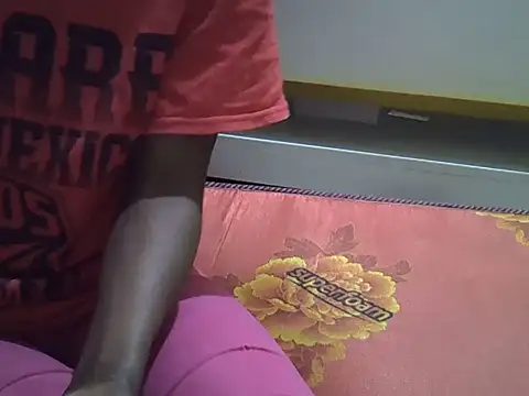 Snapshot of sweet_veee chatting on November 15, 2025, 6:50 am sweet veee online show from November 15, 2025, 6:50 am