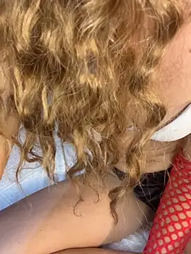 Snapshot of tmona1917 chatting on September 25, 2025, 7:58 am tmona1917 online show from September 25, 2025, 7:58 am