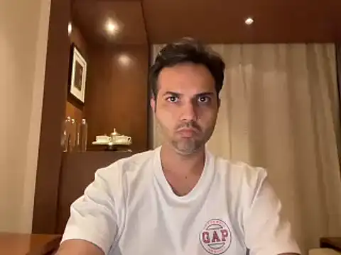 Snapshot of immog727 chatting on December 25, 2024, 5:58 pm immog727 online show from December 25, 2024, 5:58 pm