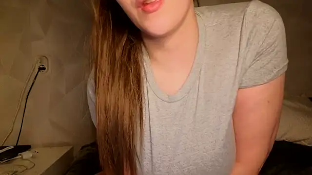 Sweetninaaa online show from April 2, 2026, 10:00 am