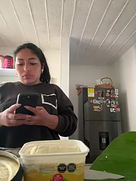 emmyjhonson07 online show from February 18, 2026, 12:56 pm