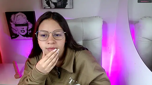 SamanthaRoldaan online show from February 17, 2026, 3:09 pm