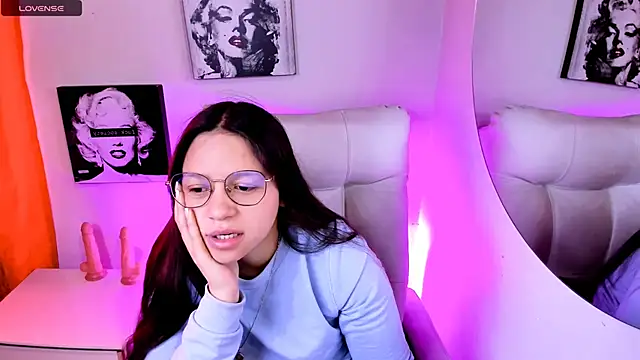 SamanthaRoldaan online show from March 25, 2026, 3:00 pm