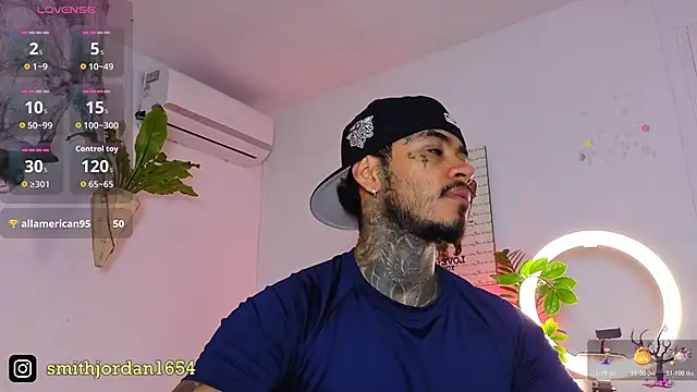 Snapshot of JordanSmiith_ chatting on October 26, 2025, 3:01 pm JordanSmiith online show from October 26, 2025, 3:01 pm