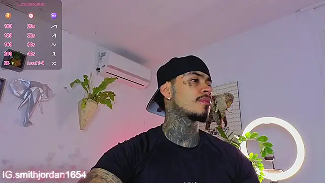 Snapshot of JordanSmiith_ chatting on November 14, 2025, 9:07 pm JordanSmiith online show from November 14, 2025, 9:07 pm