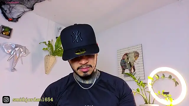 Snapshot of JordanSmiith_ chatting on October 20, 2025, 8:31 pm JordanSmiith online show from October 20, 2025, 8:31 pm