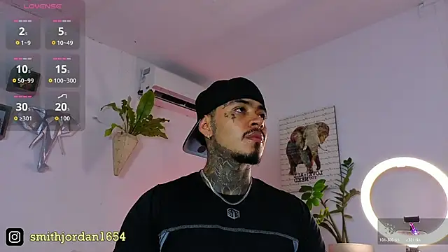 Snapshot of JordanSmiith_ chatting on November 8, 2025, 9:07 pm JordanSmiith online show from November 8, 2025, 9:07 pm