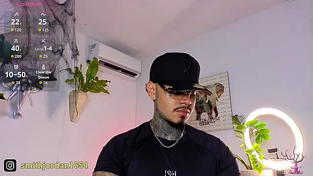 Snapshot of JordanSmiith_ chatting on October 31, 2025, 9:22 pm JordanSmiith online show from October 31, 2025, 9:22 pm