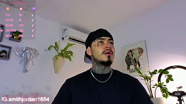 Snapshot of JordanSmiith_ chatting on November 17, 2025, 8:13 pm JordanSmiith online show from November 17, 2025, 8:13 pm