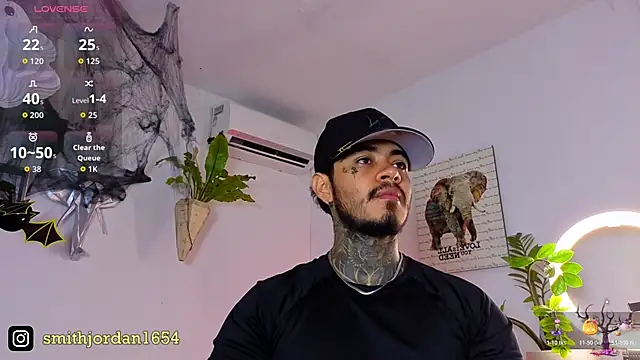 Snapshot of JordanSmiith_ chatting on October 30, 2025, 9:33 pm JordanSmiith online show from October 30, 2025, 9:33 pm