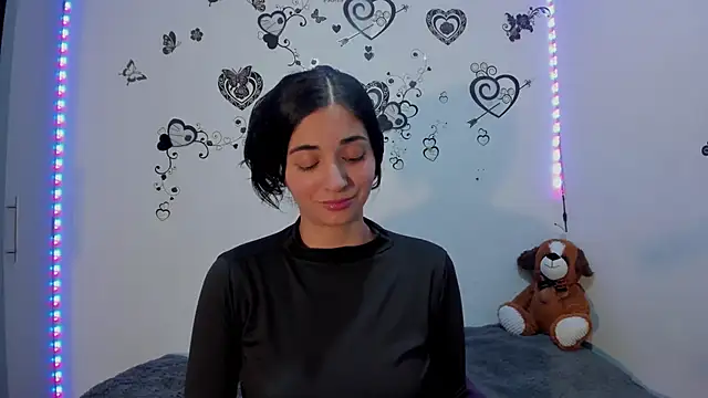 Snapshot of Linisprincehot69 chatting on December 2, 2025, 7:43 am Linisprincehot69 online show from December 2, 2025, 7:43 am