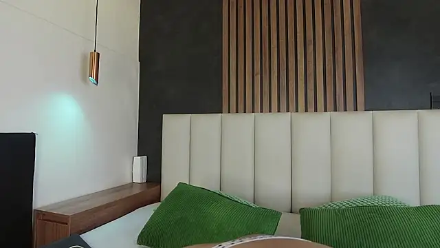 eva daemon online show from February 17, 2026, 12:02 pm