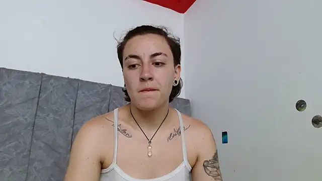 Snapshot of linda_33 chatting on November 20, 2025, 6:30 pm linda 33 online show from November 20, 2025, 6:30 pm