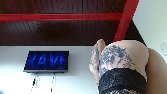 Snapshot of linda_33 chatting on September 9, 2025, 2:15 pm linda 33 online show from September 9, 2025, 2:15 pm