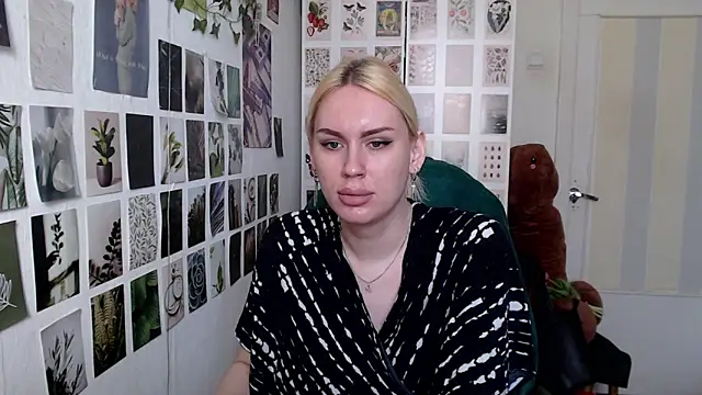 CapriScorpion online show from April 10, 2026, 10:55 am