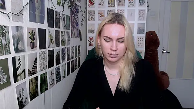 CapriScorpion online show from January 14, 2026, 11:03 am