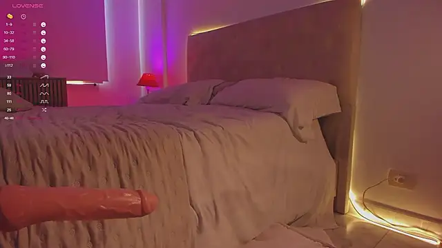 alaskavenom  online show from March 19, 2026, 3:23 pm