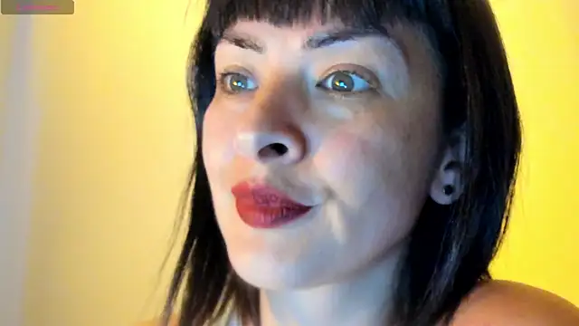 Snapshot of queen_fetish chatting on October 29, 2025, 10:42 pm queen fetish online show from October 29, 2025, 10:42 pm