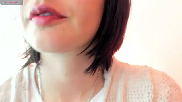 Snapshot of queen_fetish chatting on November 10, 2025, 4:23 pm queen fetish online show from November 10, 2025, 4:23 pm