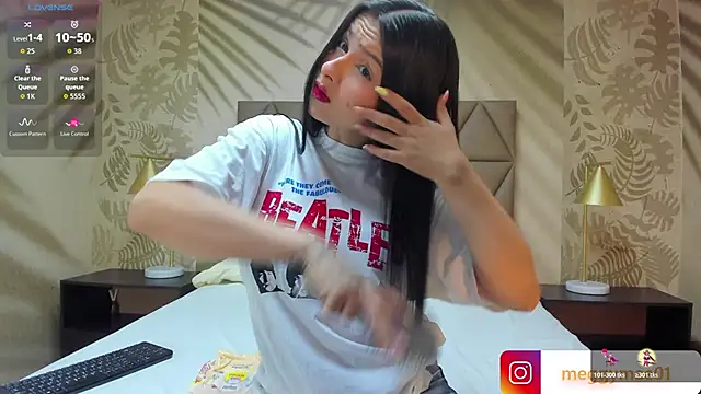 AnneDixie online show from March 26, 2026, 3:05 am