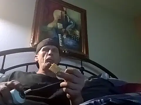 Snapshot of ironwood420 chatting on January 31, 2025, 1:56 pm ironwood420 online show from January 31, 2025, 1:56 pm