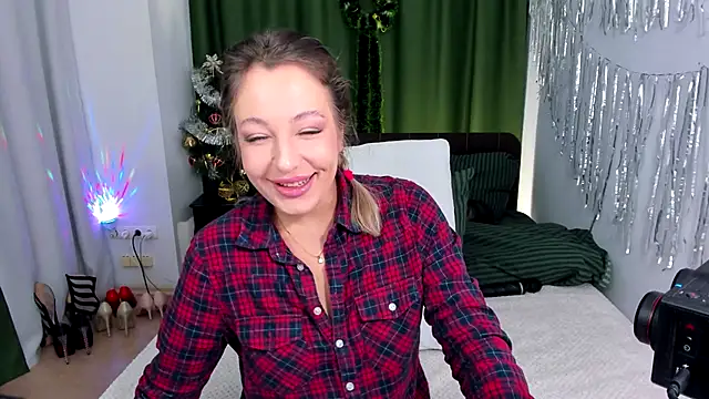 DanikaMorri online show from December 14, 2025, 7:36 am