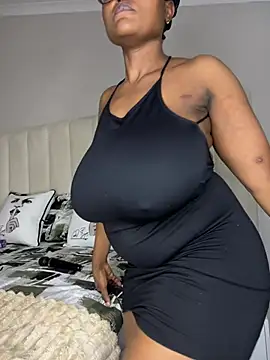 Bustygoddess32 online show from March 7, 2026, 2:51 am