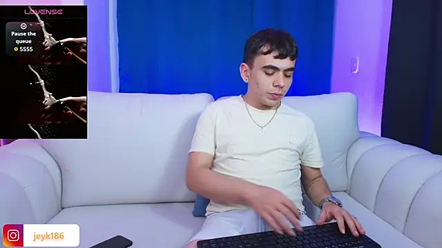 Jey keler1 online show from November 23, 2025, 2:32 am