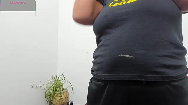 hazel 34 online show from March 20, 2026, 8:04 am