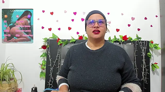 Snapshot of hazel_34 chatting on October 12, 2025, 10:27 am hazel 34 online show from October 12, 2025, 10:27 am