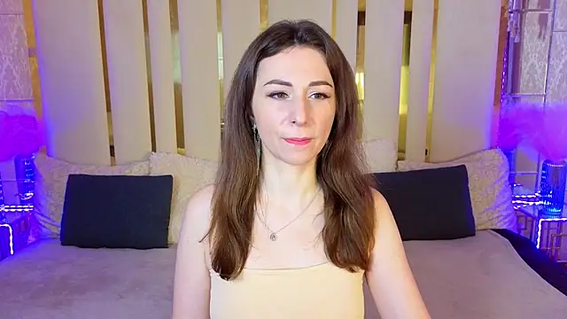 KimmmLi online show from November 7, 2025, 7:13 am