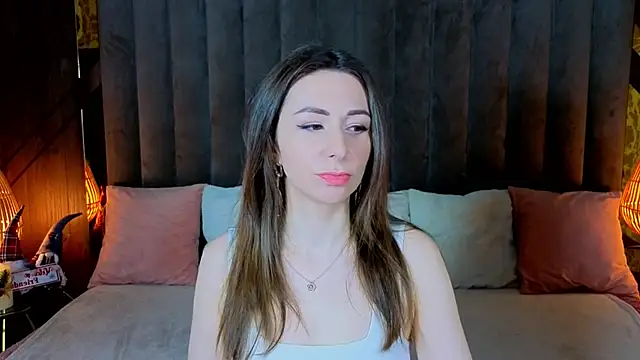 KimmmLi online show from December 16, 2025, 2:10 pm