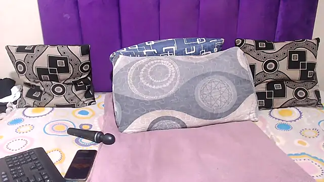 BLACKberry008 online show from February 22, 2026, 10:22 pm