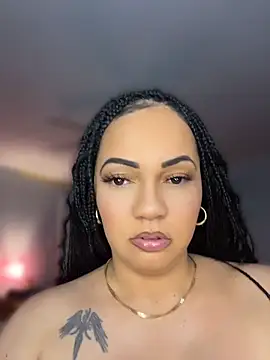 Snapshot of DestineeJayde chatting on April 13, 2026, 3:43 am DestineeJayde online show from April 13, 2026, 3:43 am