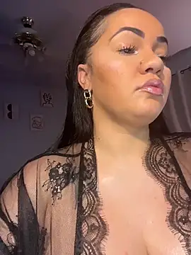 Snapshot of DestineeJayde chatting on February 9, 2026, 6:00 am DestineeJayde online show from February 9, 2026, 6:00 am