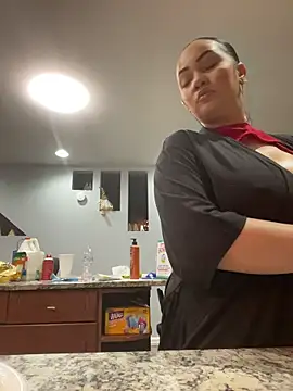 Snapshot of DestineeJayde chatting on December 21, 2025, 11:38 pm DestineeJayde online show from December 21, 2025, 11:38 pm