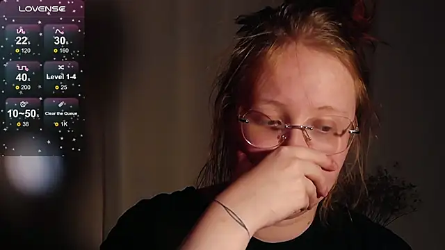 Snapshot of IrinaArt chatting on November 2, 2025, 12:26 am IrinaArt online show from November 2, 2025, 12:26 am