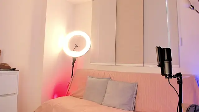 Snapshot of miaa_daniels chatting on November 23, 2025, 12:15 pm miaa daniels online show from November 23, 2025, 12:15 pm