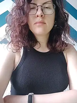 Snapshot of vaders_daughter chatting on February 11, 2026, 8:36 am vaders daughter online show from February 11, 2026, 8:36 am