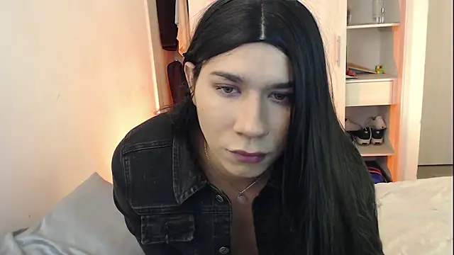 Moon Foxxy online show from September 14, 2025, 2:23 am