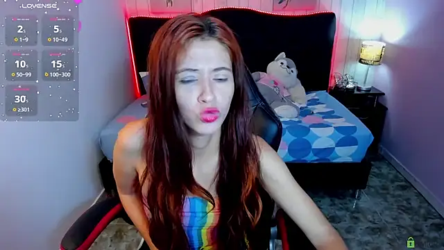 Snapshot of julieth_love_ chatting on November 7, 2025, 1:48 pm julieth love online show from November 7, 2025, 1:48 pm