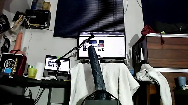 flex cam online show from September 9, 2025, 10:41 pm