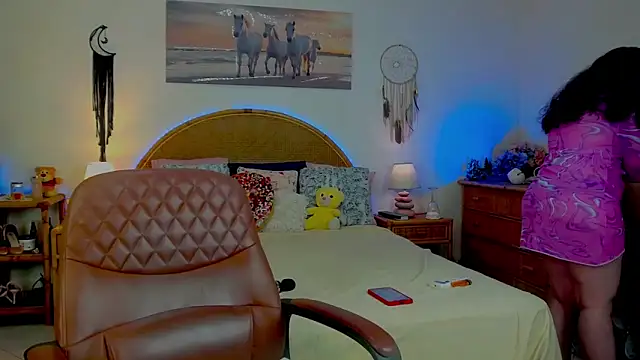 EllenGrace online show from June 16, 2026, 7:41 am