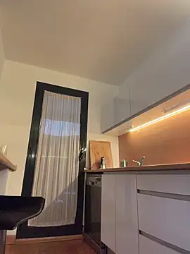 BellaGiaxx online show from April 8, 2026, 1:45 pm